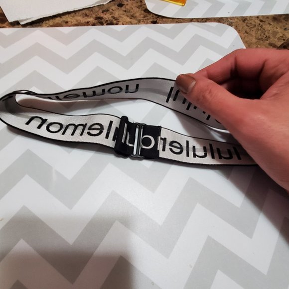 Luluemon headband - Picture 3 of 4